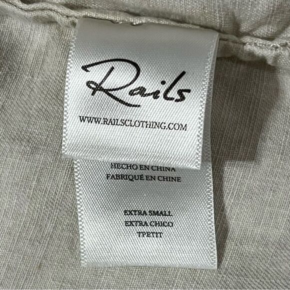 Rails Light Gray Ruffle Sleeve Top - Picture 13 of 14